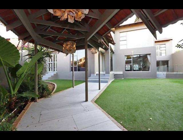 4 BEDROOM CLUSTER FOR SALE IN SANDOWN